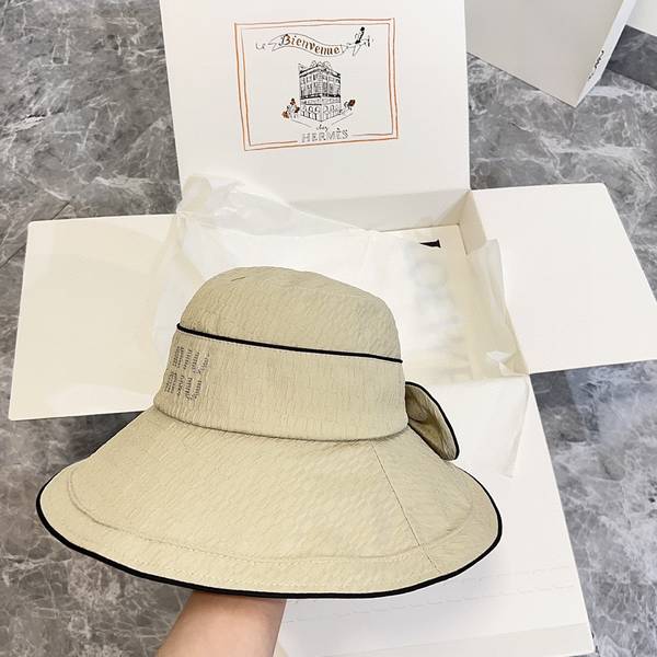 Miu Miu Hat MUH00105